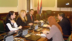 27. februar 2013. Predsednica PGP sa Indonezijom i predsednica Ženske parlamentarne mreže u Narodnoj skupštini u razgovoru sa ambasadorom Indonezije u Srbiji 